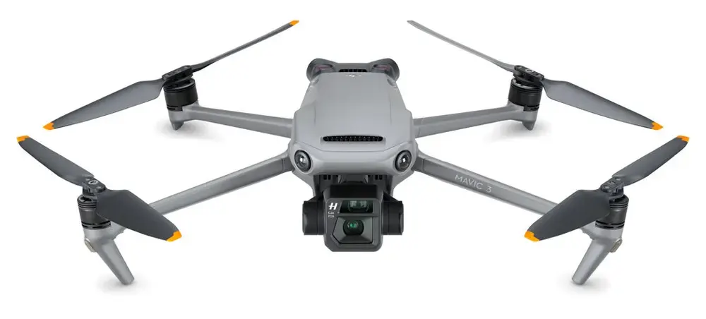 DJI Mavic 3 Fly More Combo Drone
