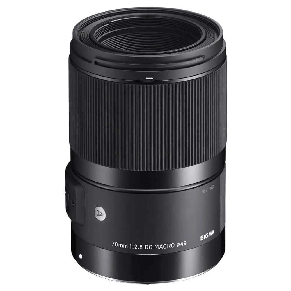 Sigma 70mm f/2.8 DG Macro Sony E Mount Art Lens